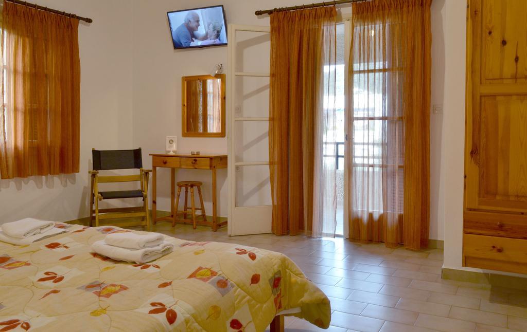 Villa Yiotevi Порос Экстерьер фото